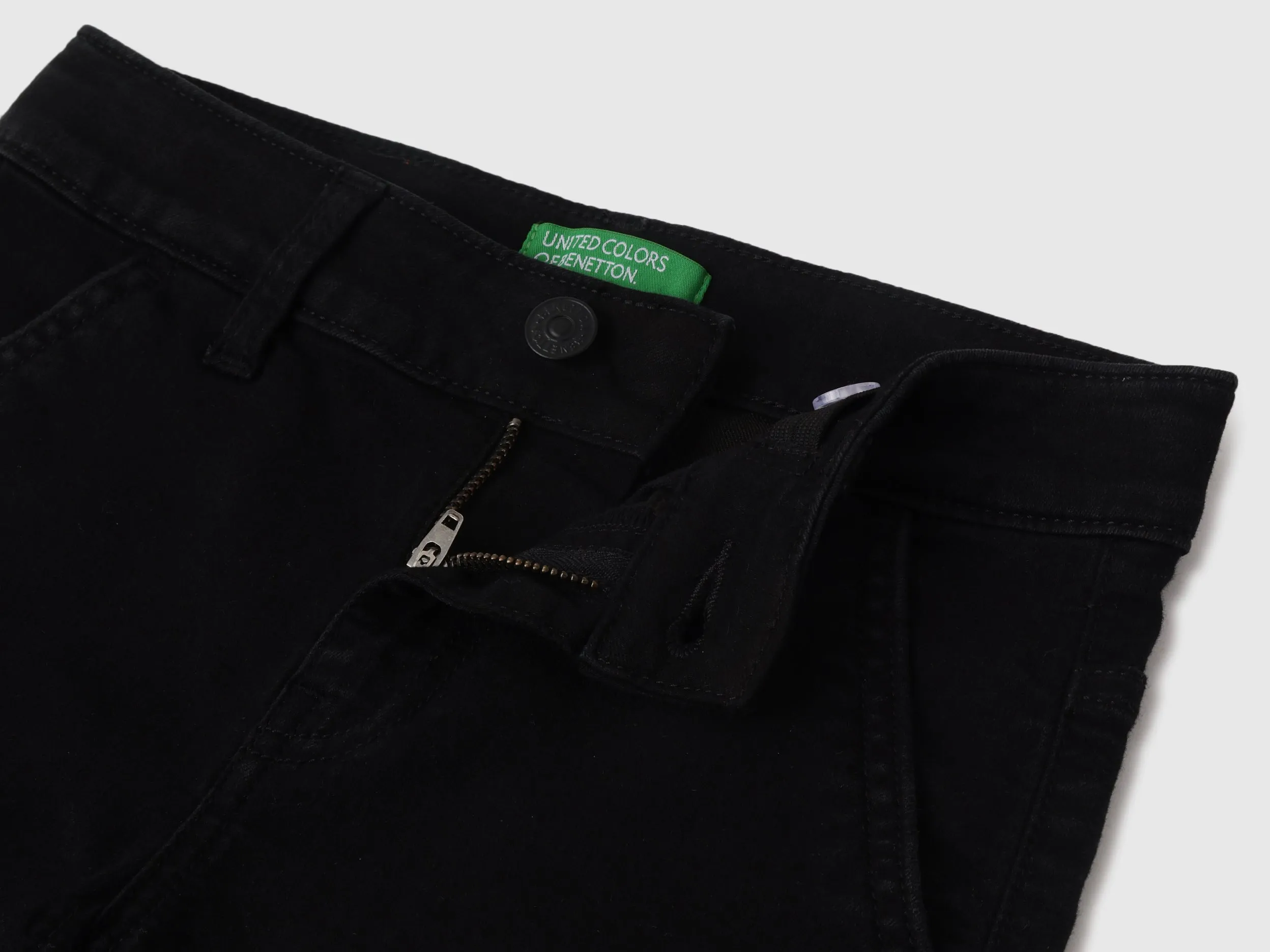 Solid Boot-Leg Jeans