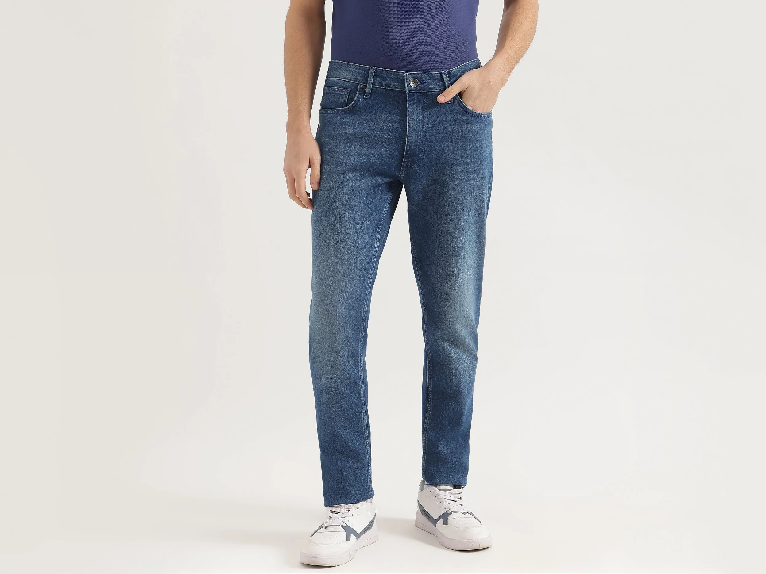 Solid Slim Tapered Fit Jeans