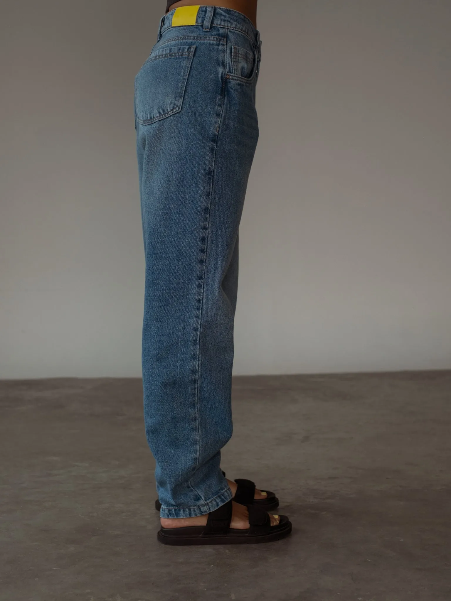 STRAIGHT REGULAR JEAN  - MEDIUM BLUE