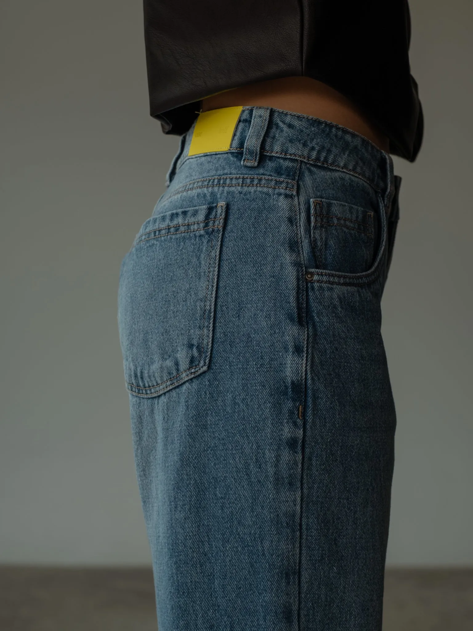 STRAIGHT REGULAR JEAN  - MEDIUM BLUE
