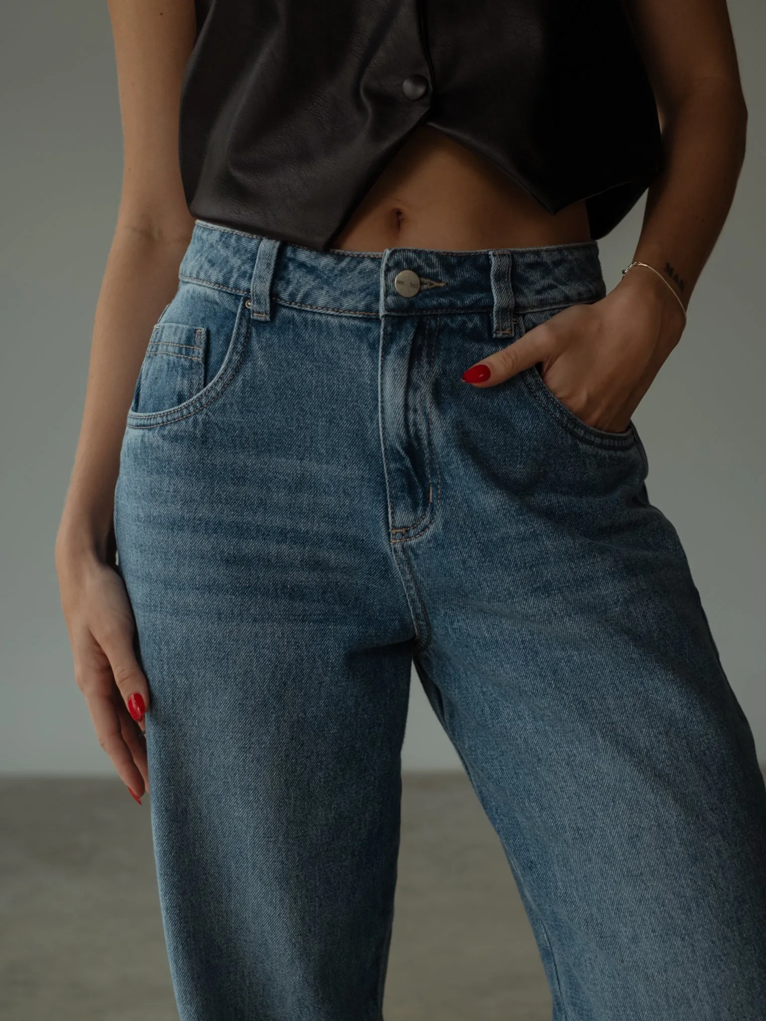 STRAIGHT REGULAR JEAN  - MEDIUM BLUE