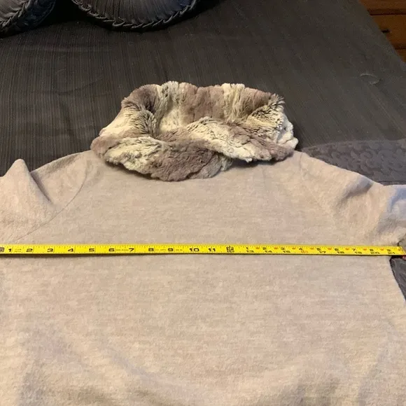 Trisha Tyler, women’s knit top size M