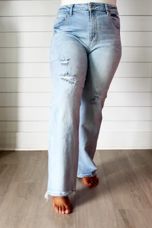 Vera Mid Rise Straight • Light Wash - PLUS - FINAL SALE
