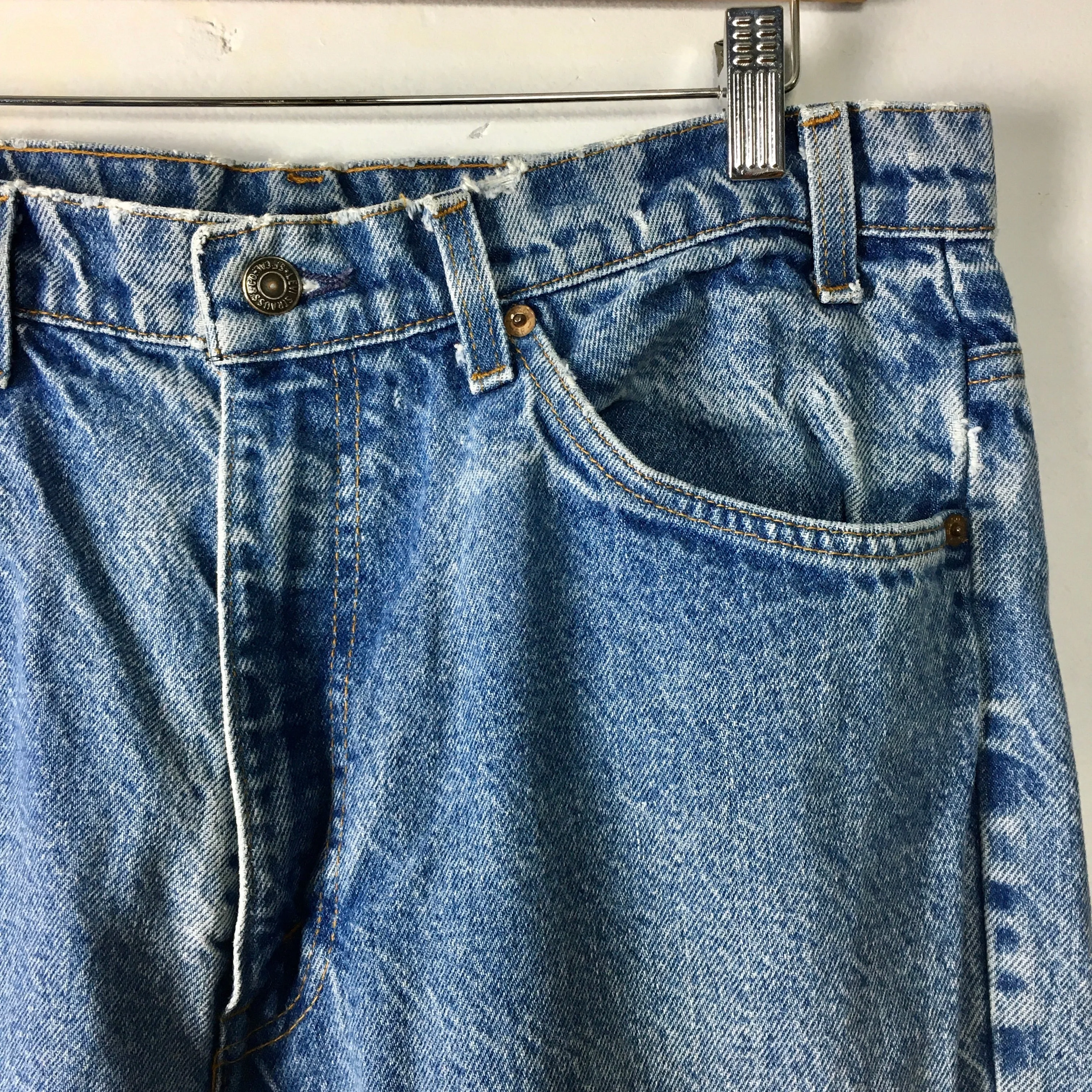 vintage 70s levis orange tab denim jeans // 32 X 34 // super distressed