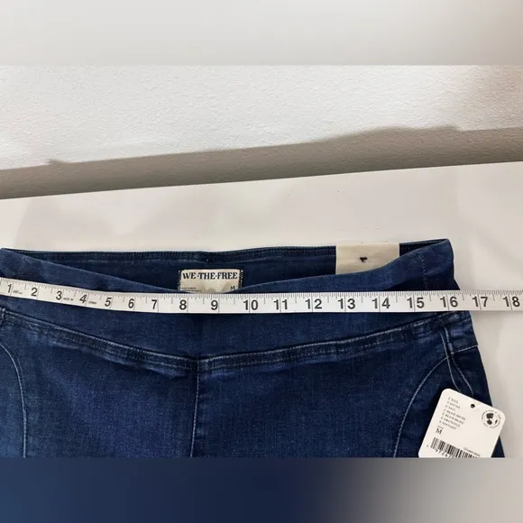 We The Free Double Dutch Pull On Slit Skinny Jeans in Blue Muse size Medium