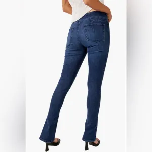 We The Free Double Dutch Pull On Slit Skinny Jeans in Blue Muse size Medium