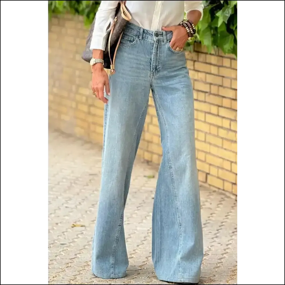 Wide Leg Jeans: where Comfort Meets Catwalk – Strut Like no One's Watching!