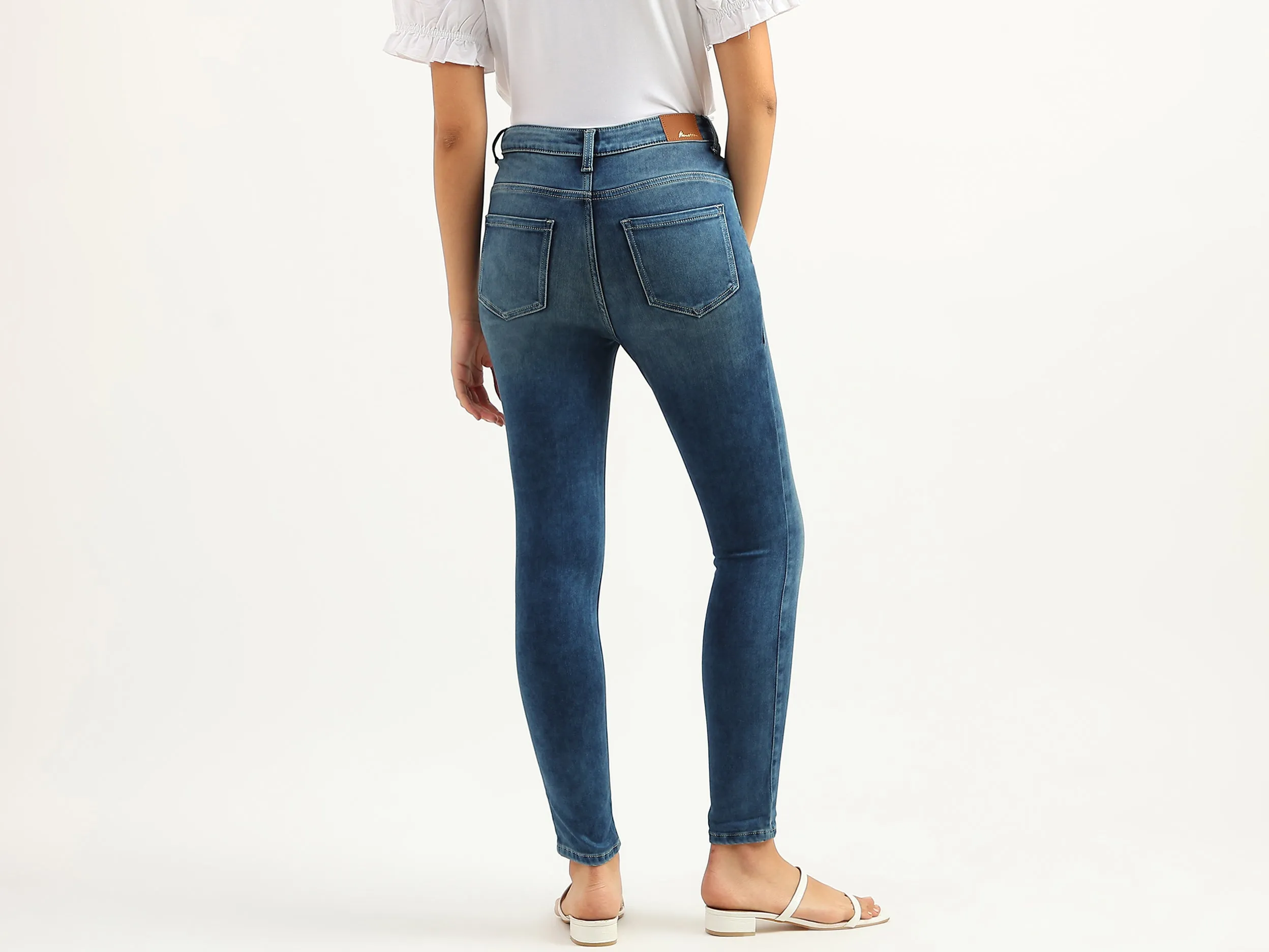 Women Solid Skinny Fit Jeans