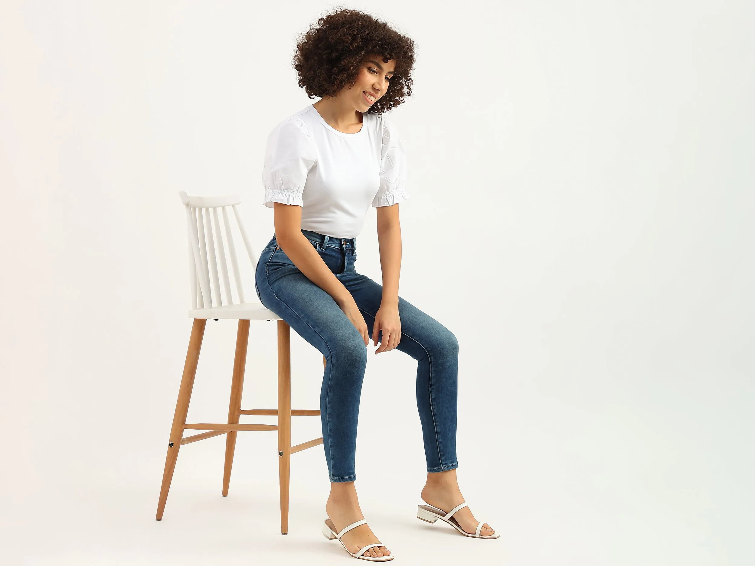 Women Solid Skinny Fit Jeans