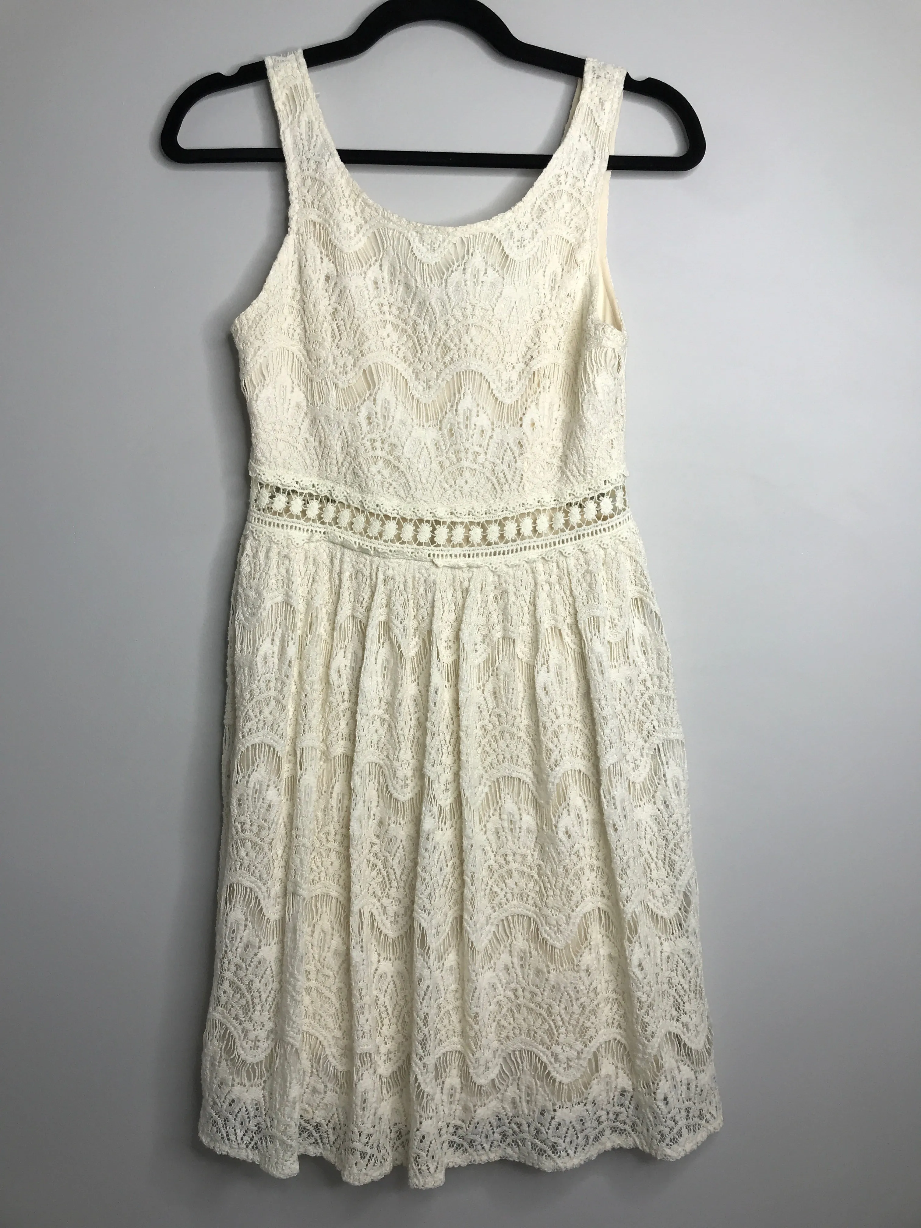 Womens Size Sm Misses Cream She   Sky Dress