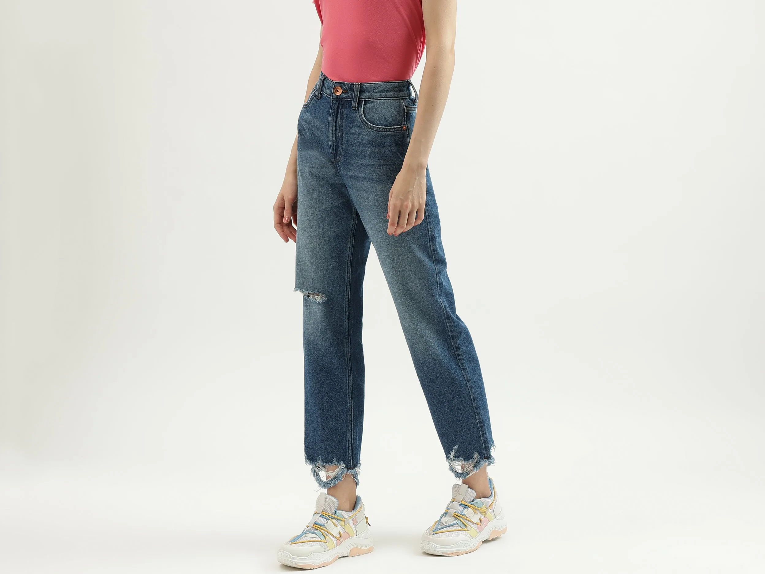 Women's Solid Straight Fit Jeans