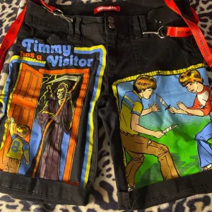Women’s union bay graphic shorts
