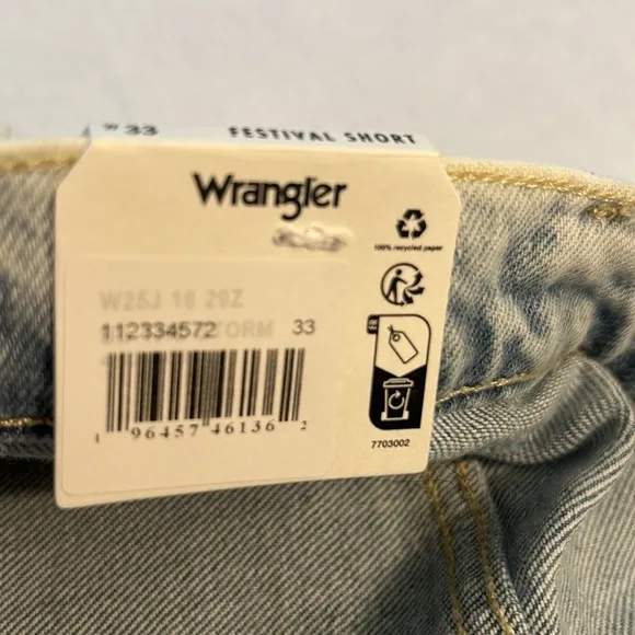 Wrangler 33 Shorts High Rise Festival Short in Be The Storm 5 pockets NWT
