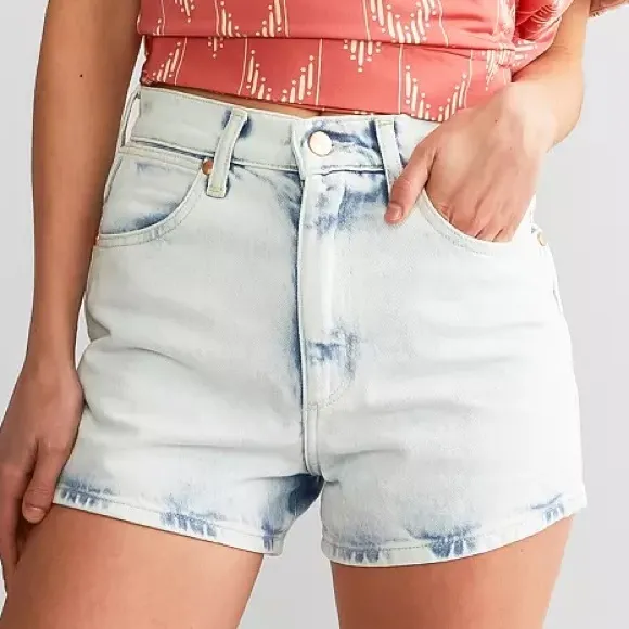 Wrangler 33 Shorts High Rise Festival Short in Be The Storm 5 pockets NWT