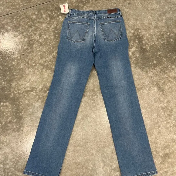 Wrangler Blue Straight Leg Jeans Classic Denim