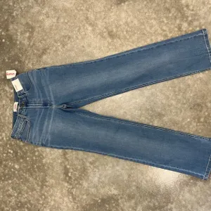 Wrangler Blue Straight Leg Jeans Classic Denim